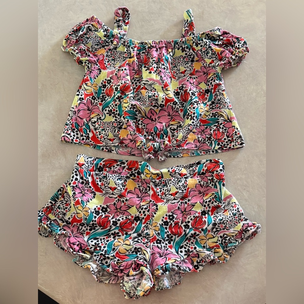 Vince Camuto kids two piece set